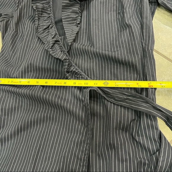 90 Spiegel Black Stripe Ruffle Collar Wrap Dress Sz 14 Goth Grunge Dark Romantic - Picture 10 of 10